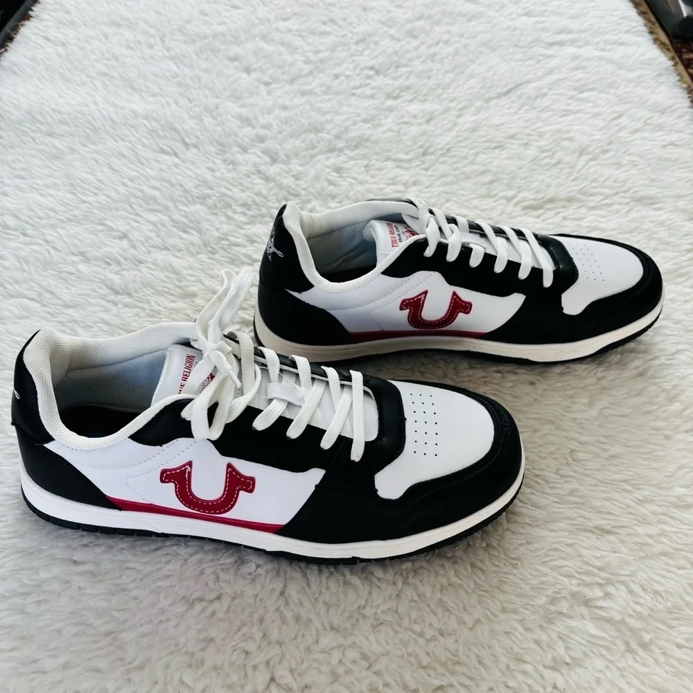 True Religion Arthur S Black and White Sneakers with Red Accents Logo size 10 M